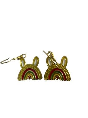 NWOT Macy's Gold Bunny Rainbow Dangle with Red & Green Accents new